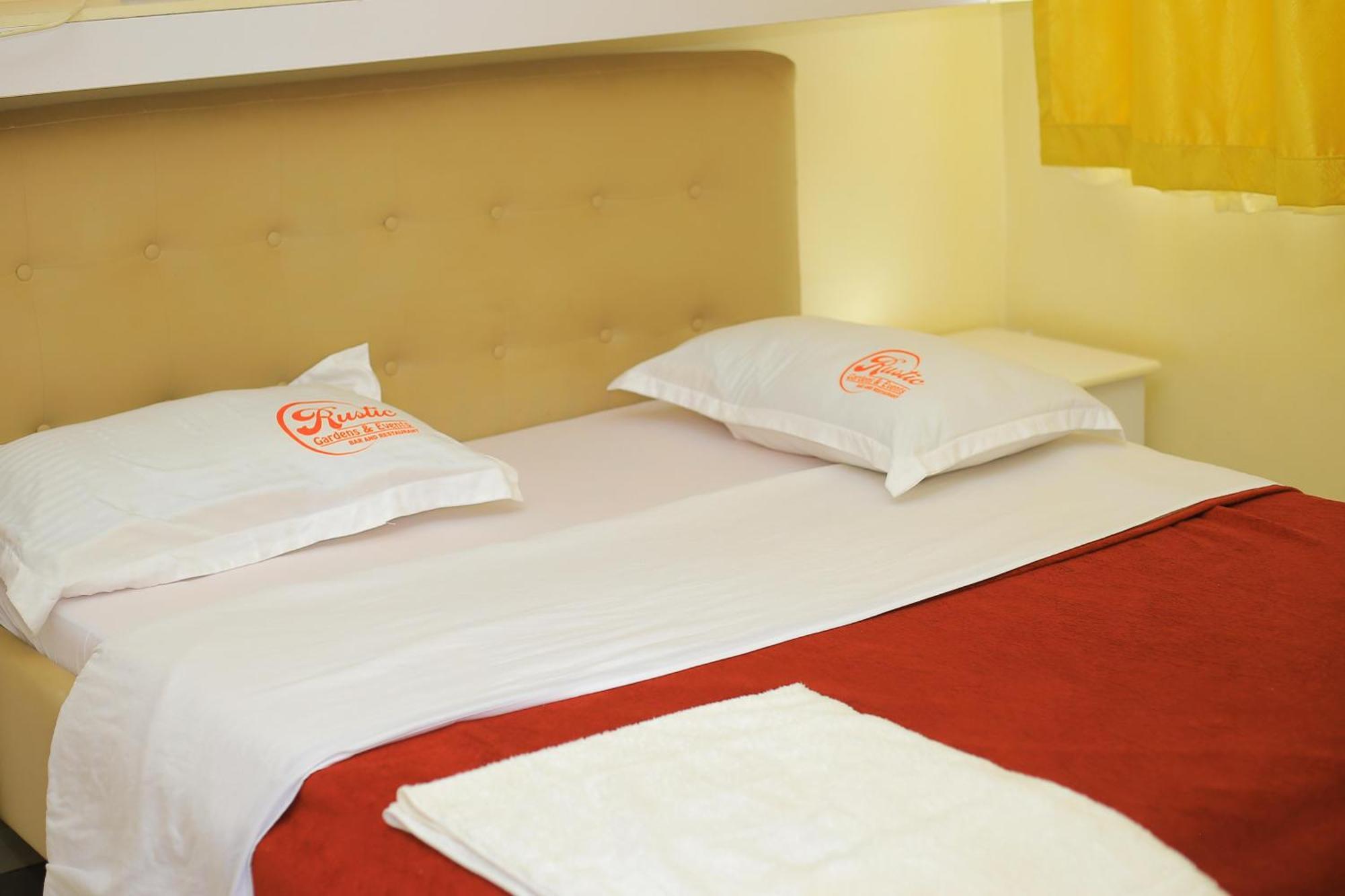 Rustic Gardens Bed & Breakfast Kitunzi Lungujja Καμπάλα Εξωτερικό φωτογραφία