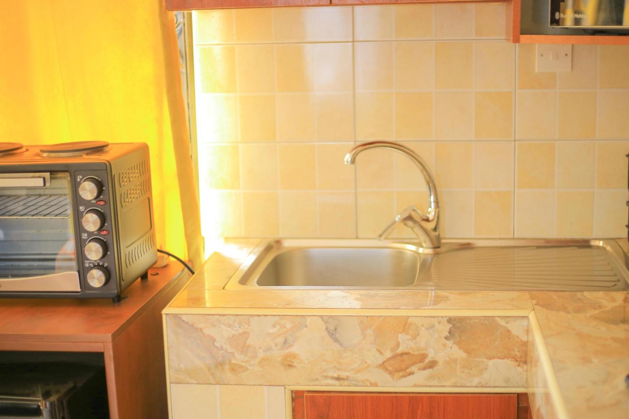 Rustic Gardens Bed & Breakfast Kitunzi Lungujja Καμπάλα Εξωτερικό φωτογραφία